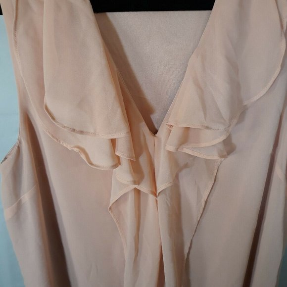 BCBGmaxazria Tank Top Light Pink Large with V-neck - Picture 6 of 8